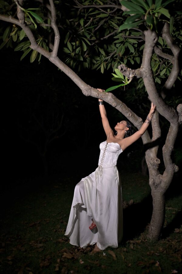 IVORY PETAL CORSET (10) IVORY SWAN SKIRT